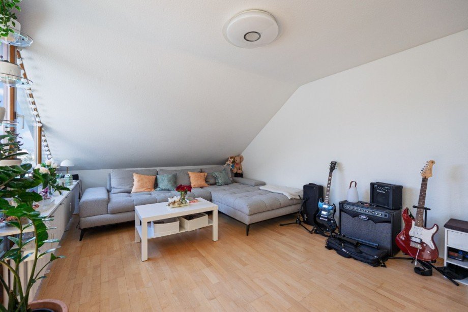Wohnbereich des Wohnesszimmers Dachgeschosswohnung Teningen