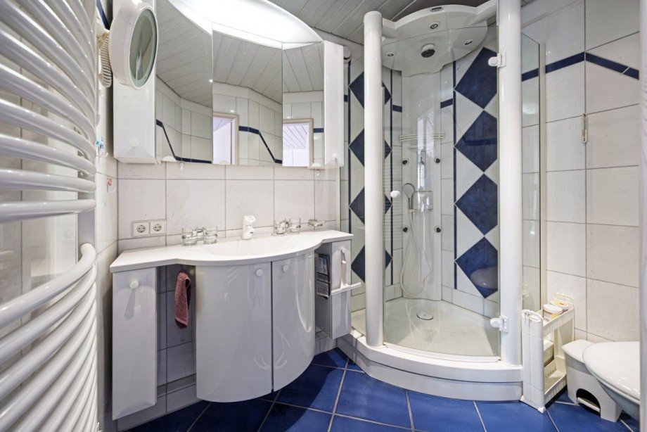Badezimmer mit Dusche Wohnung Schluchsee