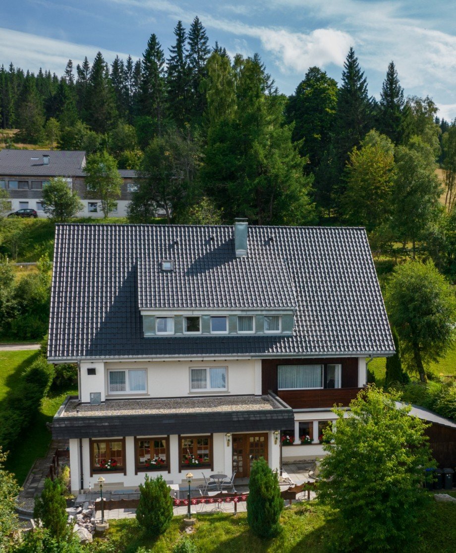 R�ckw�rtige Ansicht Renditeobjekt Feldberg (Schwarzwald)
