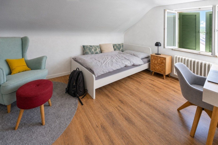 Schlafzimmer DG Mehrfamilienhaus Gundelfingen
