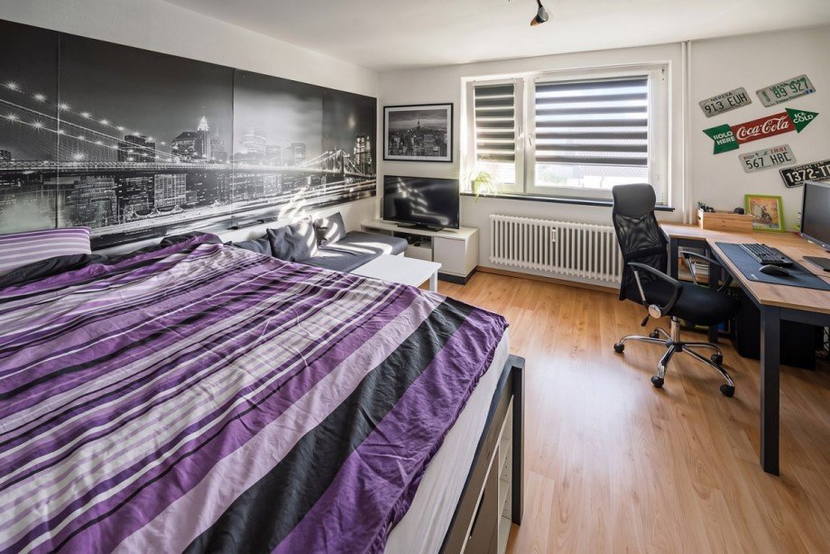 Schlafzimmer 1. OG Mehrfamilienhaus Gundelfingen
